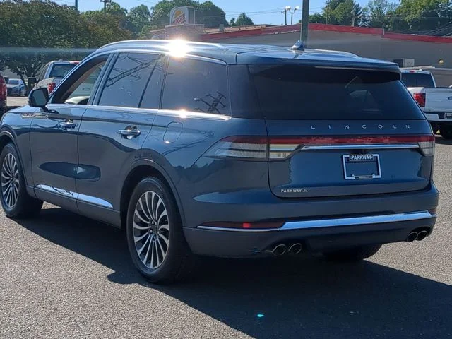 Used 2020 Blue Lincoln Reserve image 3