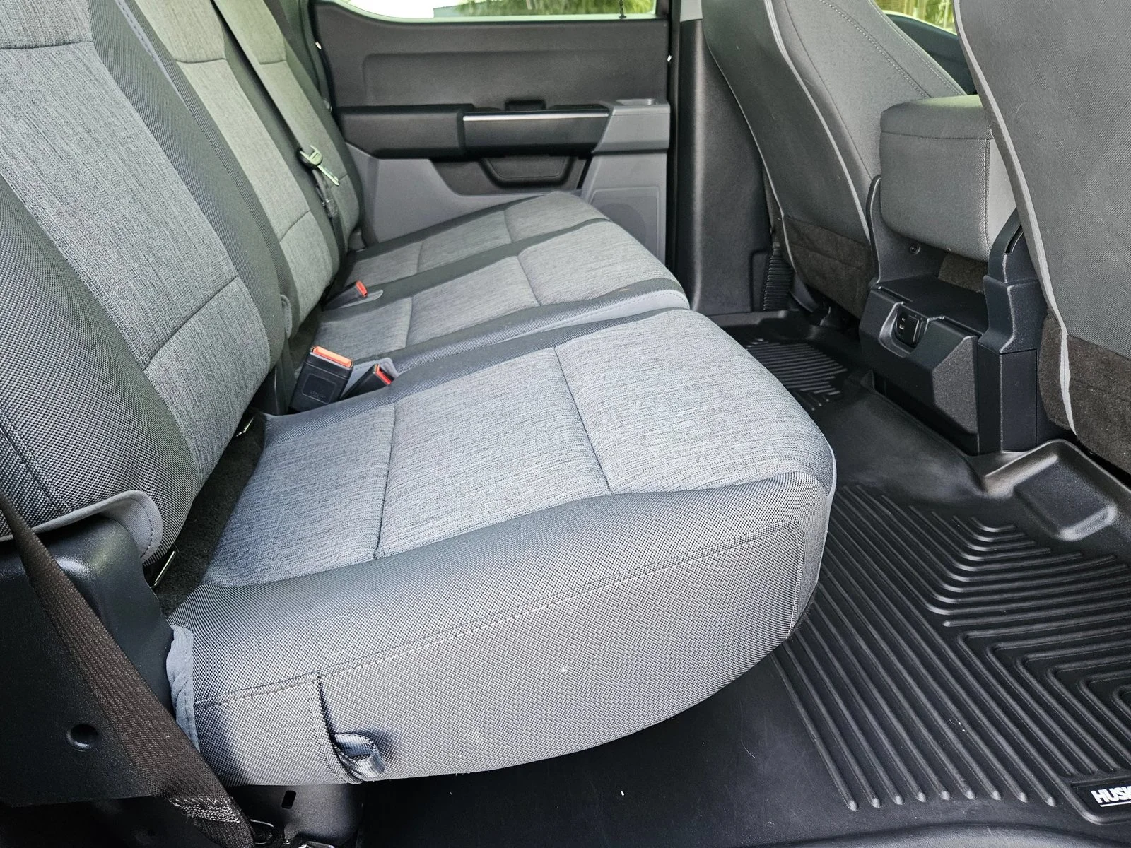 Used 2022 Antimatter Blue Metallic Ford XL image 18