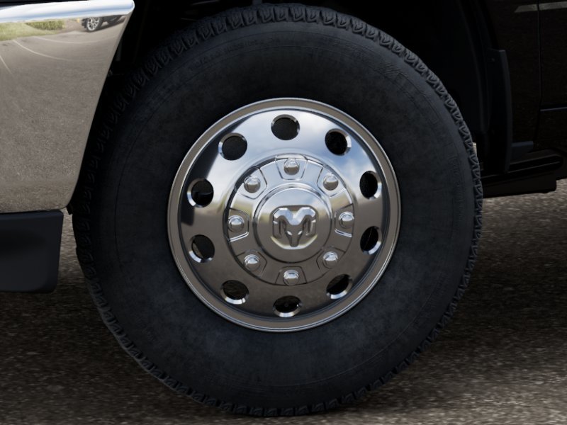 New 2027 Diamond Black Crystal Pearl-Coat Exterior Paint RAM Laramie image 4