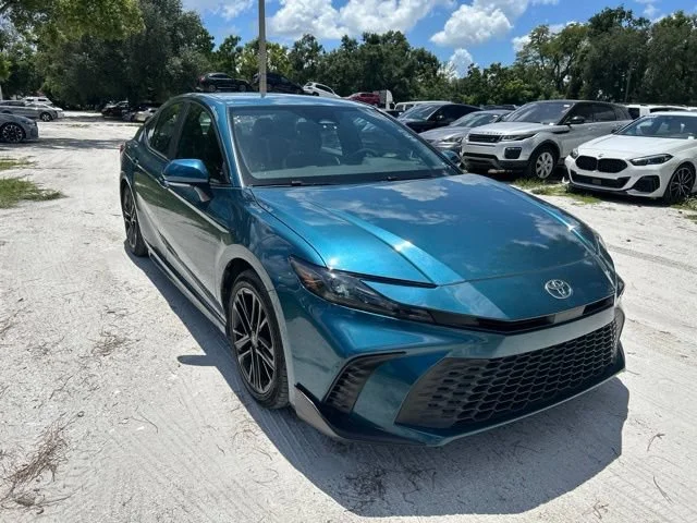 Used 2025 Ocean Gem Toyota SE image 1