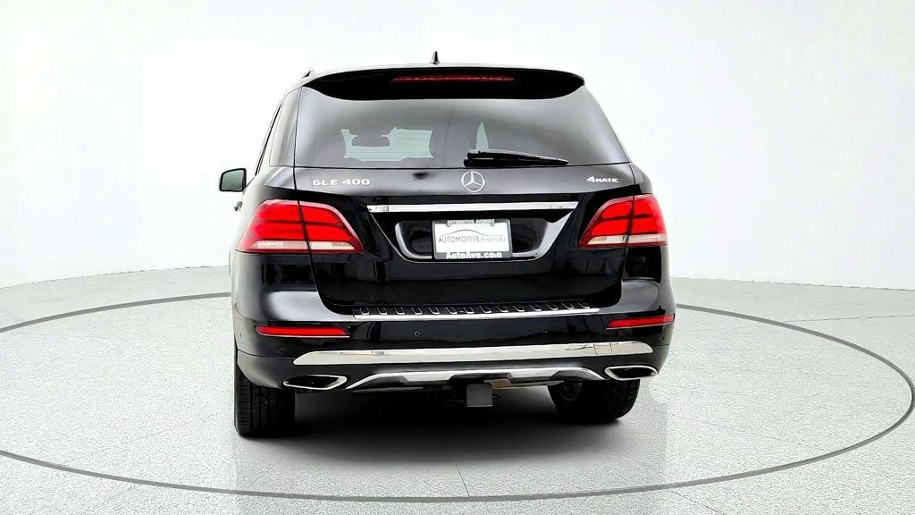 Used 2019 Black Mercedes-Benz GLE 400 4MATIC® SUV w/ Premium 1 & Parking Assist Pkgs image 6