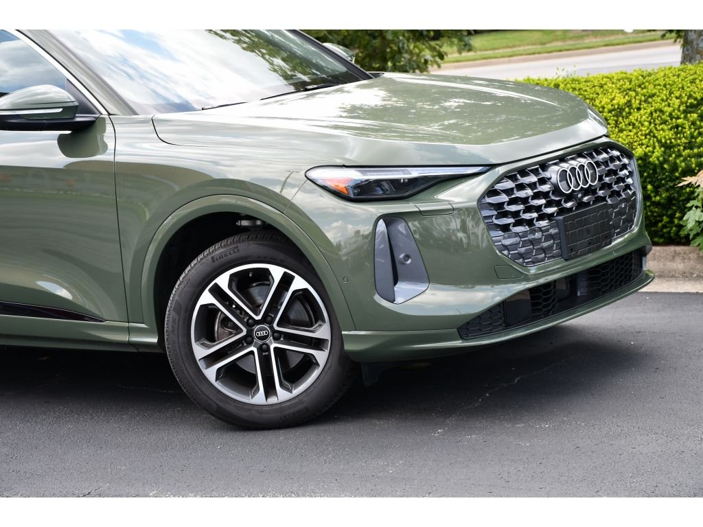 Used 2025 District Green Metallic Audi Premium Plus image 10