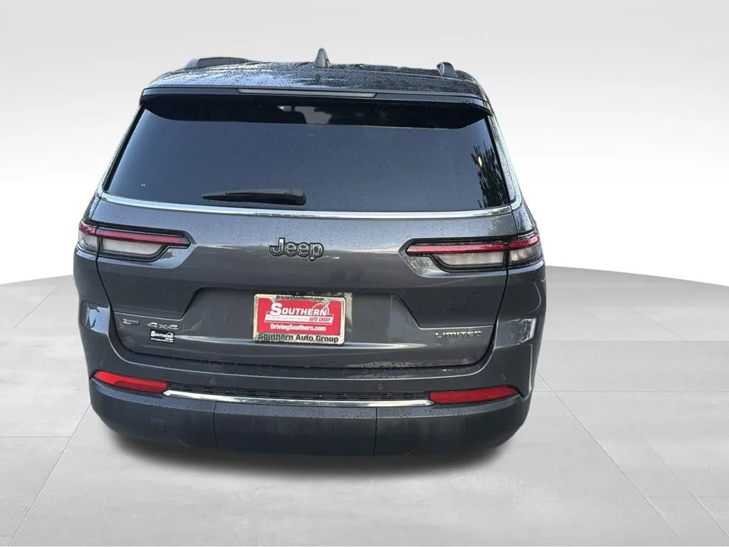 Used 2021 Gray Jeep Limited image 10