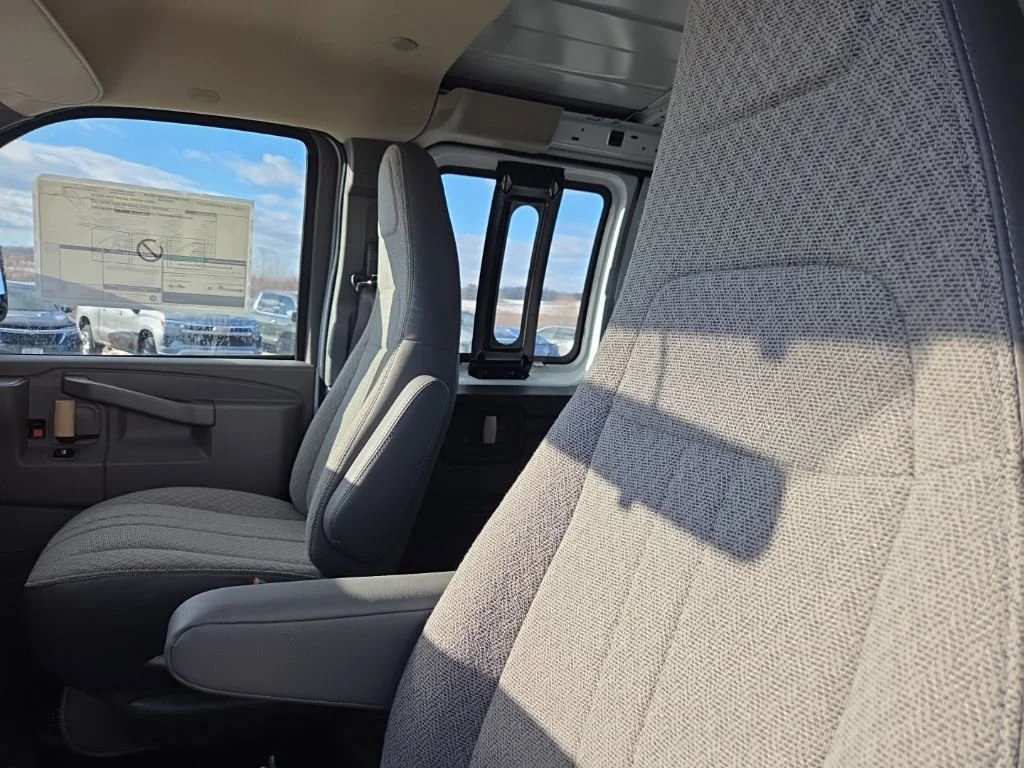 2025 Chevrolet Express Cargo Work Van - Photo 12