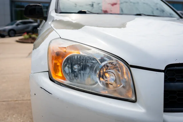 Used 2012 Super White Toyota Base image 21