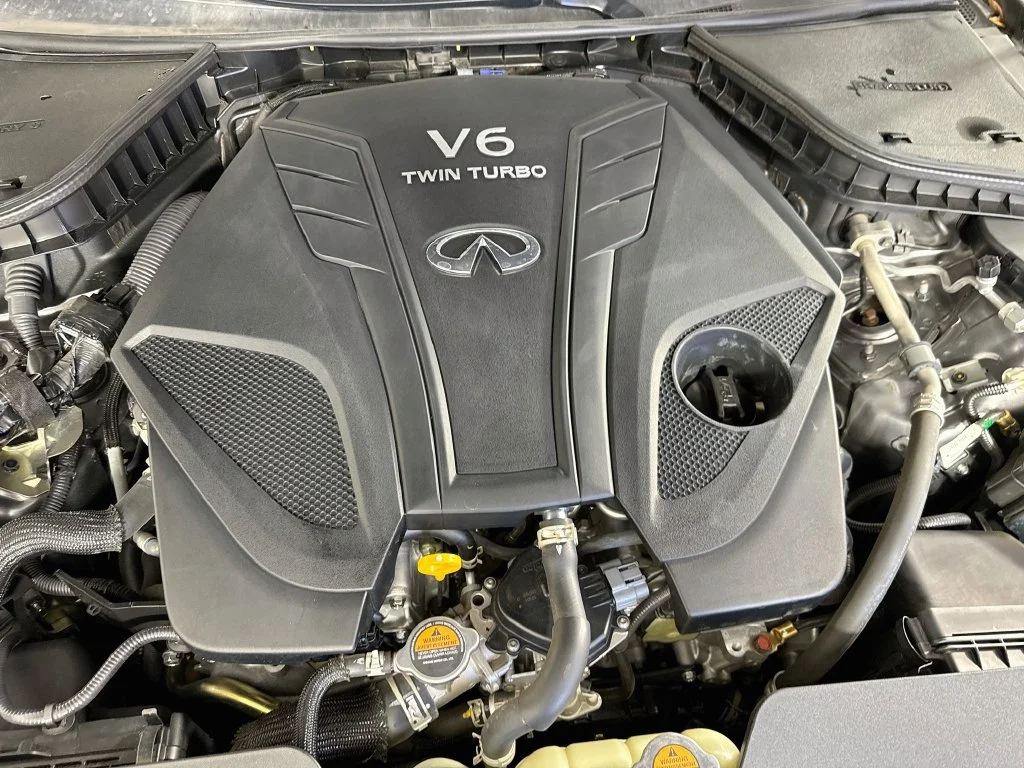 Certified Used 2023 Gray INFINITI LUXE image 41