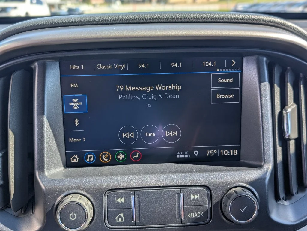 Used 2020 Red Chevrolet Z71 image 23
