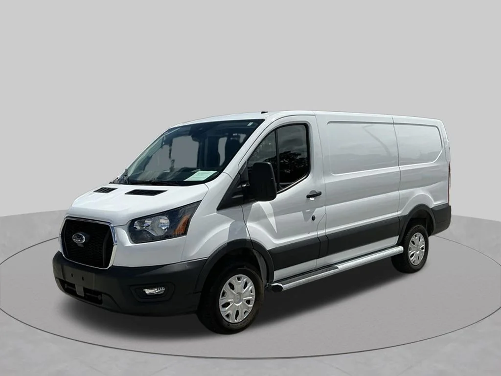 Used 2025 White Ford Base image 2