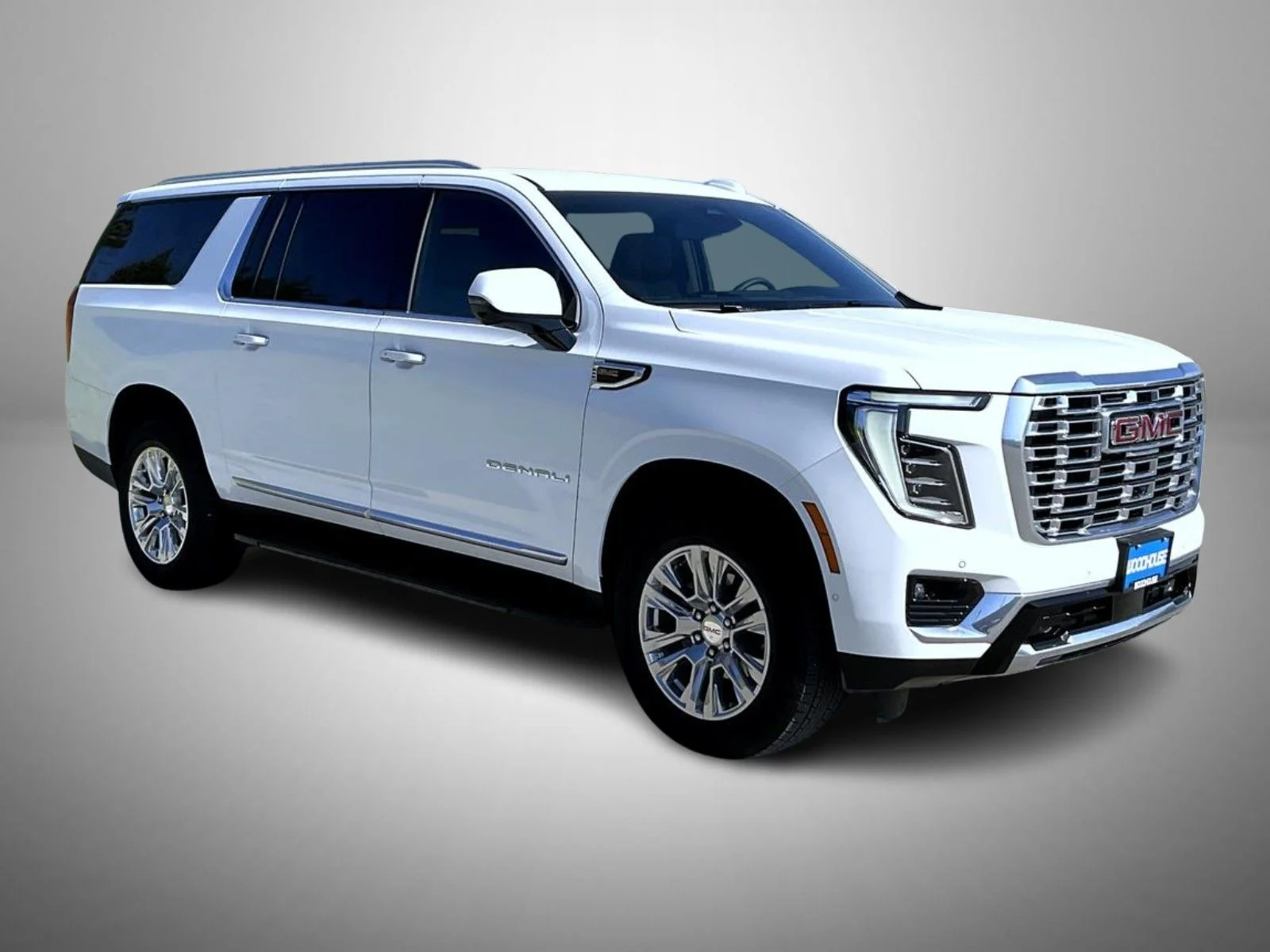 Used 2025 White GMC Denali image 3