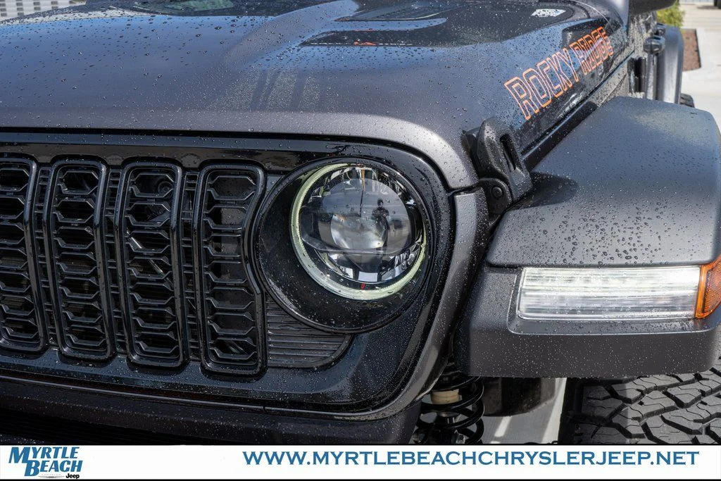 New 2026 Granite Crystal Metallic Clear-Coat Exterior Paint Jeep Willys image 12
