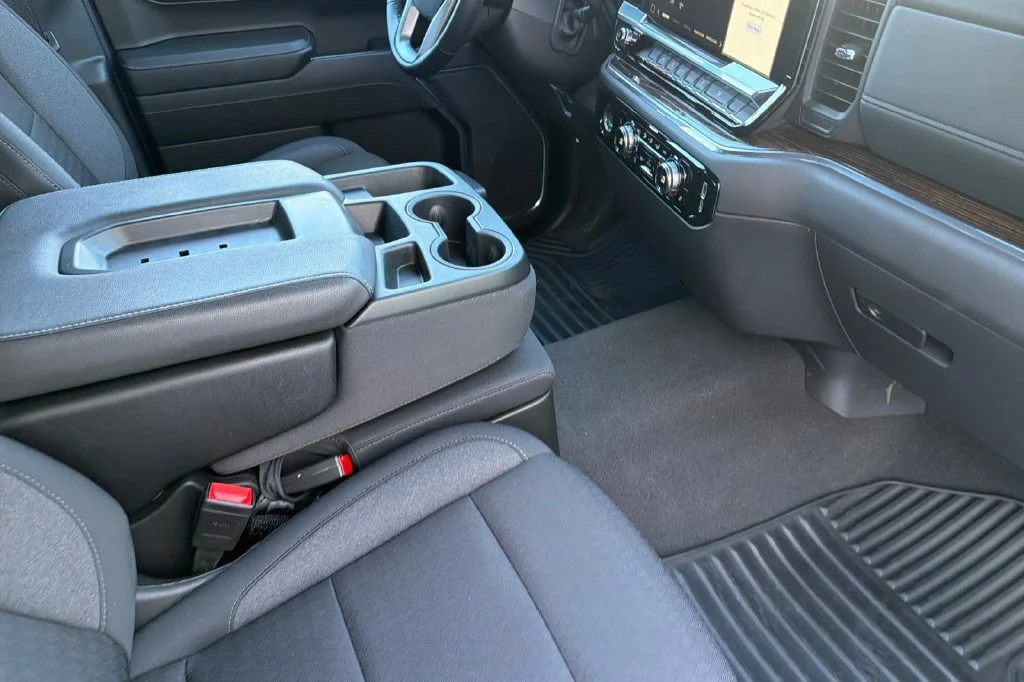 Used 2024 Titanium Rush Metallic GMC Elevation image 19