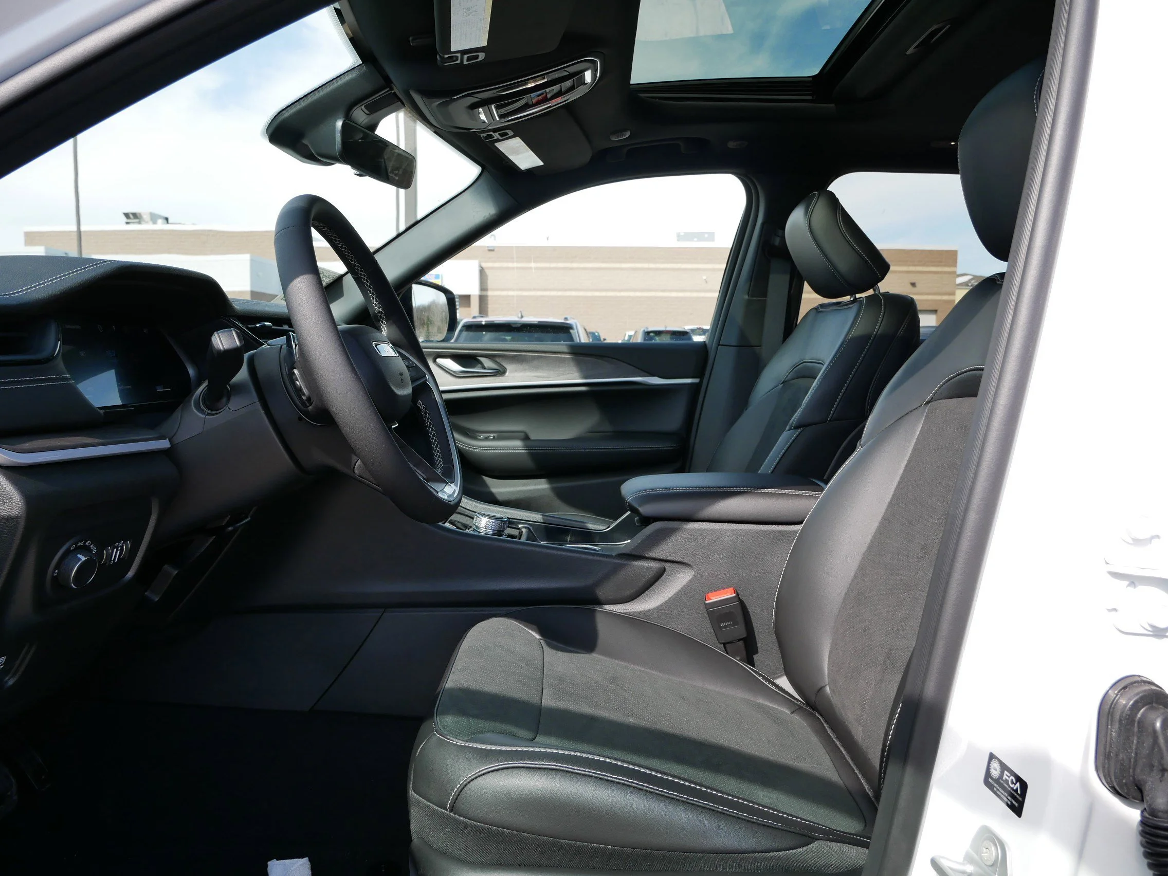 New 2026 Bright White Clearcoat Jeep Laredo Altitude image 7