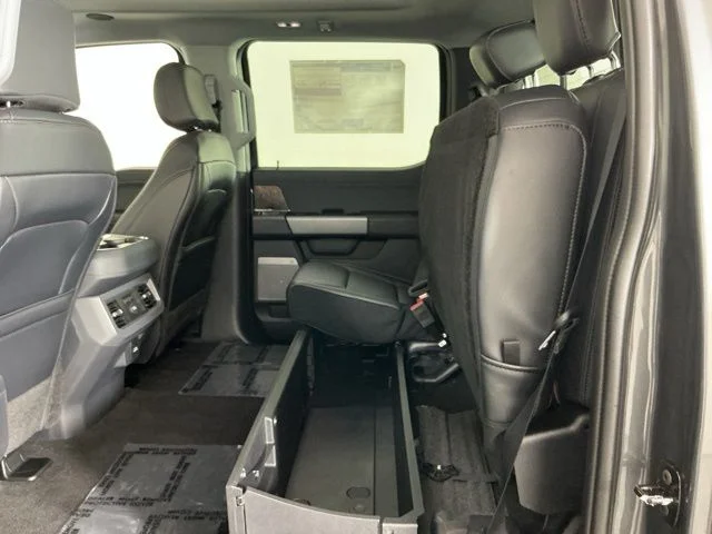 New 2026 Carbonized Gray Metallic Ford Lariat image 34
