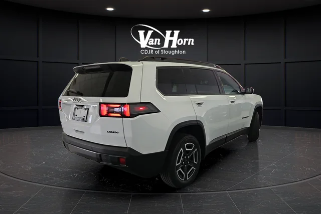 New 2026 Bright White Clear-Coat Exterior Paint Jeep Laredo image 7