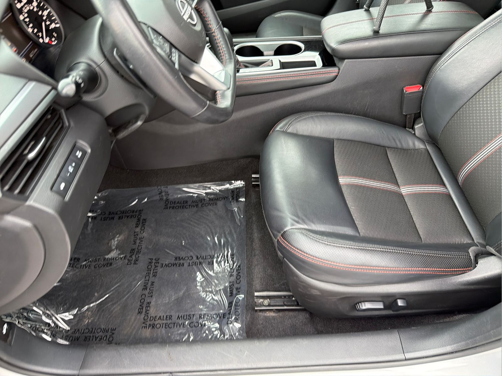 Used 2024 Silver Nissan 2.5 SR image 18