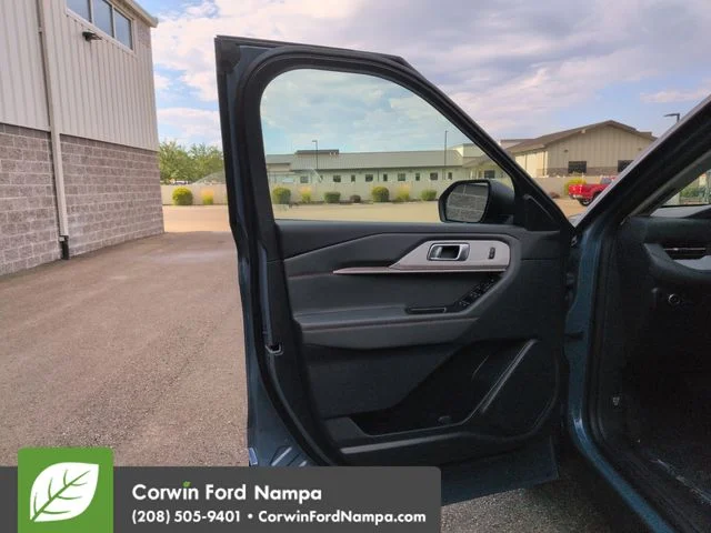 New 2026 Vapor Blue Ford Active image 10