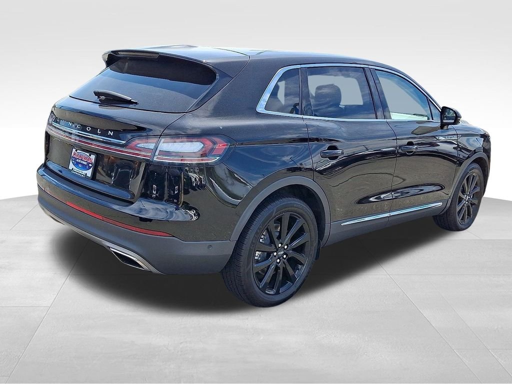 Used 2021 Black Lincoln Reserve image 4