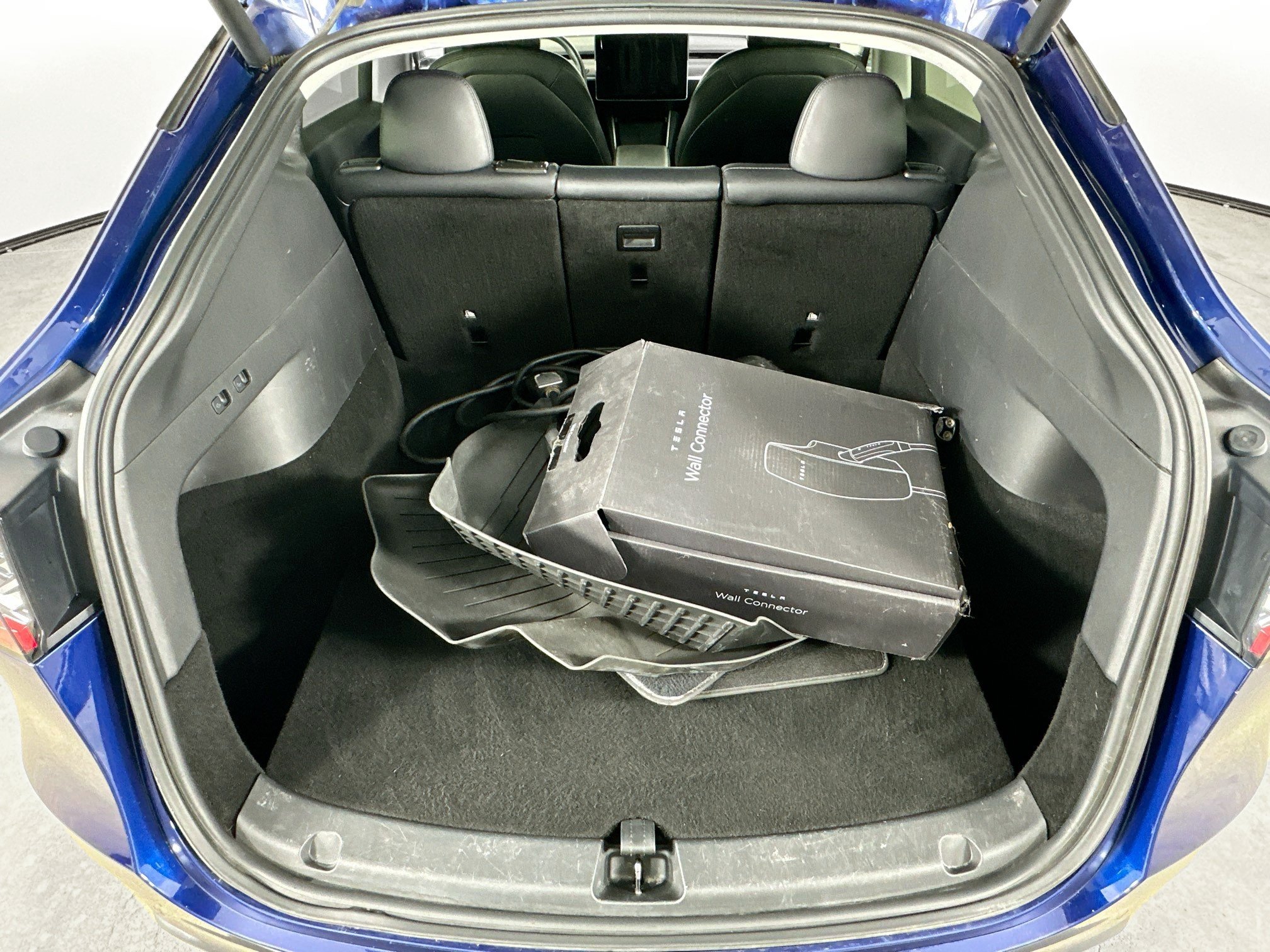 Used 2021  Tesla Performance image 35