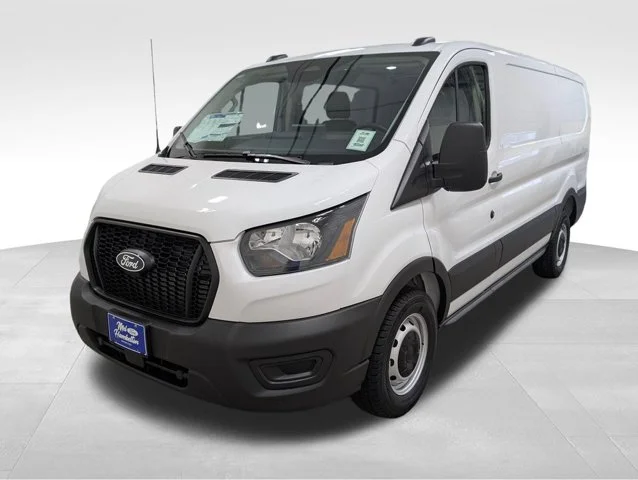 New 2026 Oxford White Ford Cargo Van image 38
