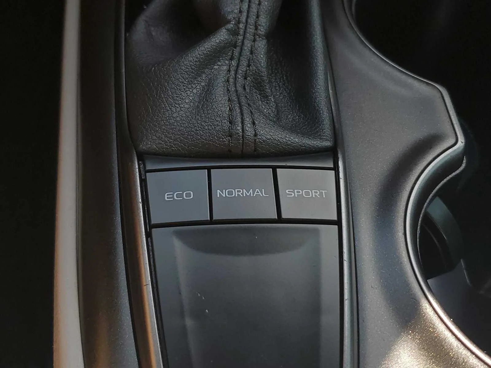 Used 2022 Celestial Silver Metallic Toyota SE image 27
