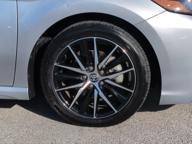 Used 2024 Silver Toyota SE image 11