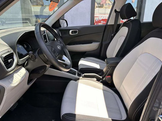 Used 2025 Ecotronic Gray Hyundai SEL image 15