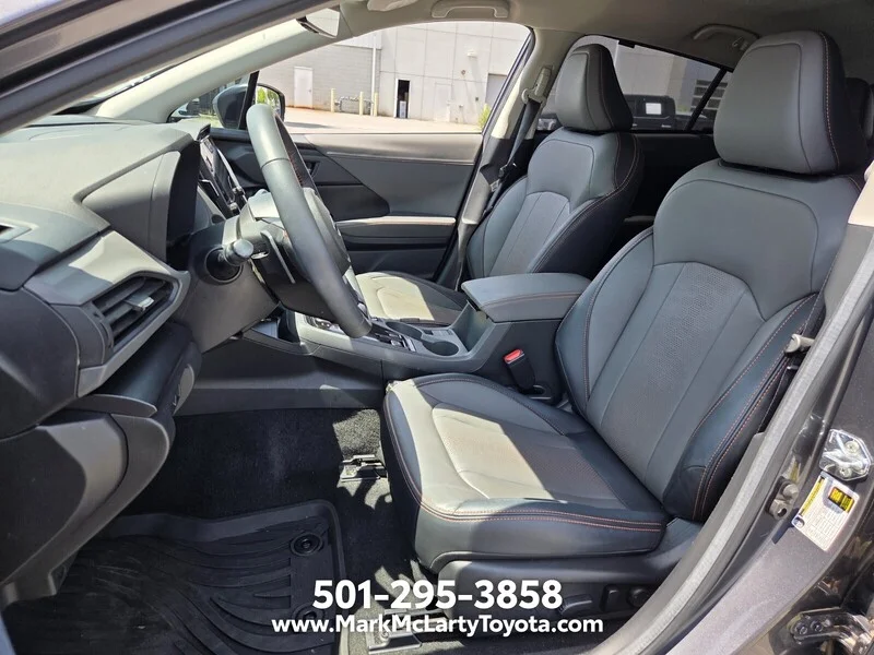 Used 2025 Crystal Black Silica SUBARU LIMITED AWD image 9