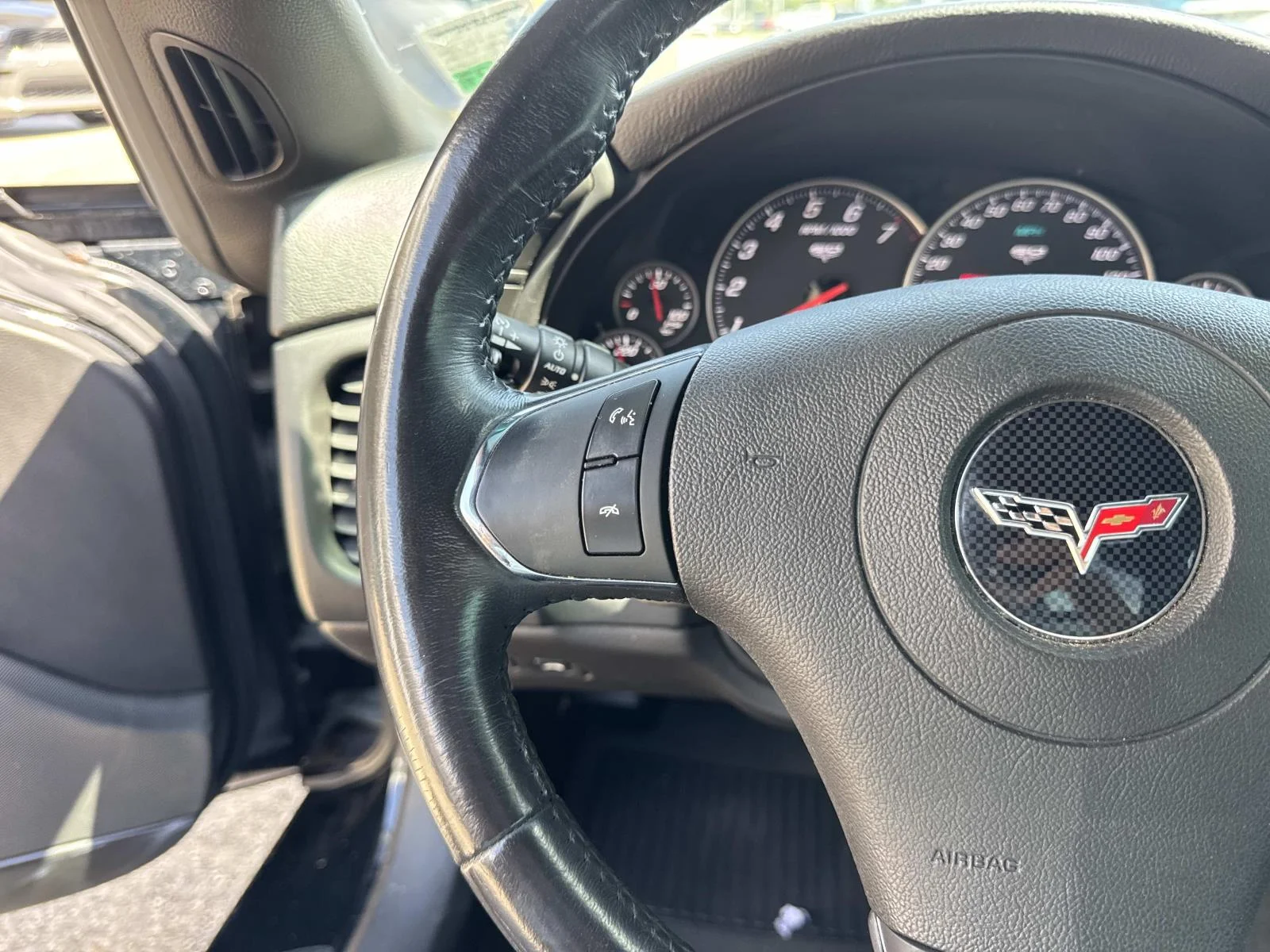 Used 2013 BLACK Chevrolet 427 1SA image 21