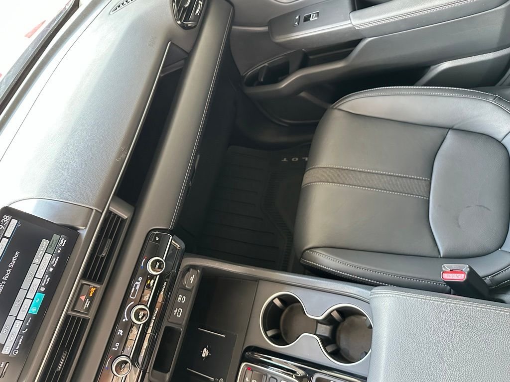 Used 2024  Honda Touring image 24