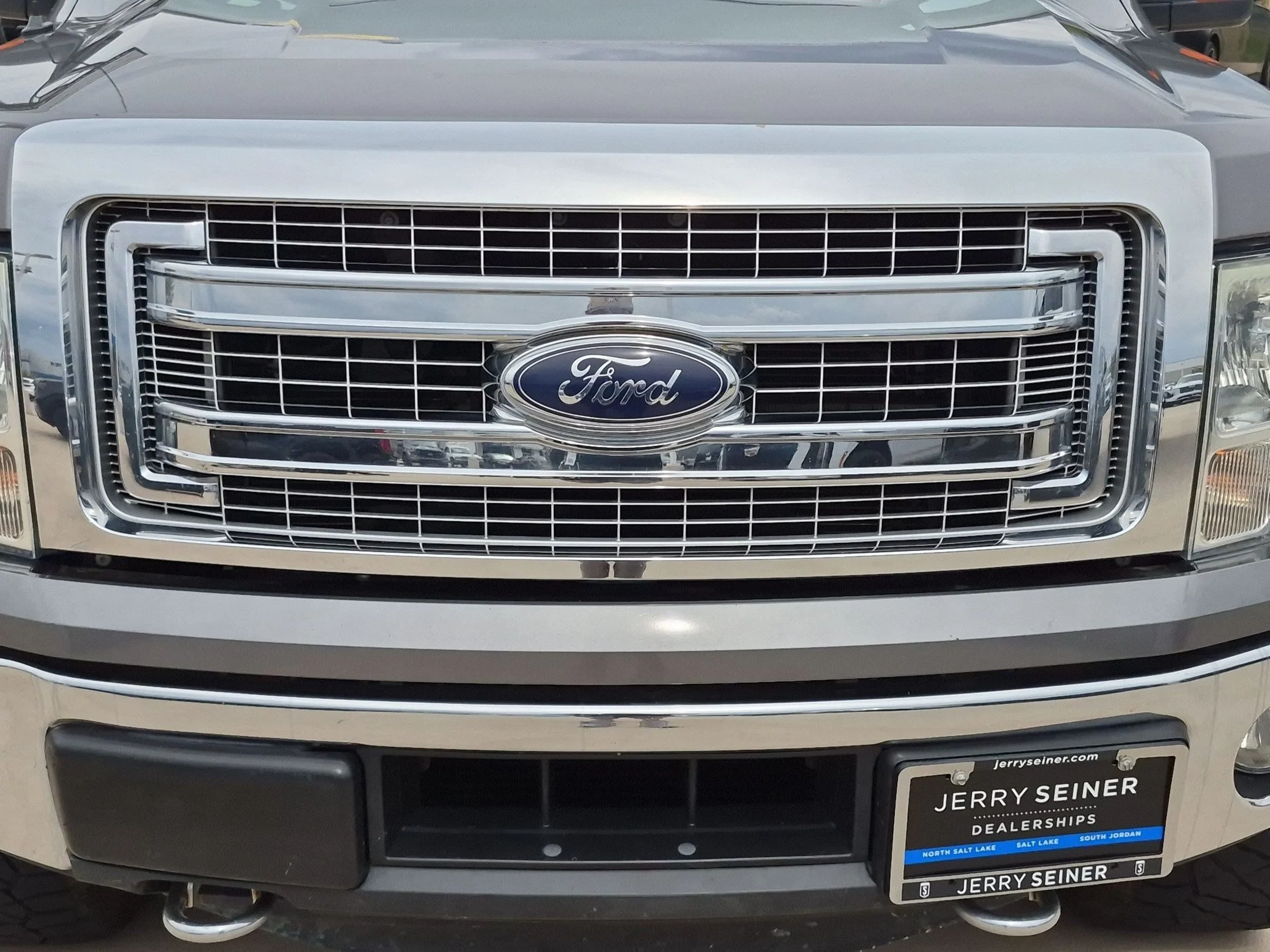 Used 2014 Sterling Gray Metallic Ford XLT image 9