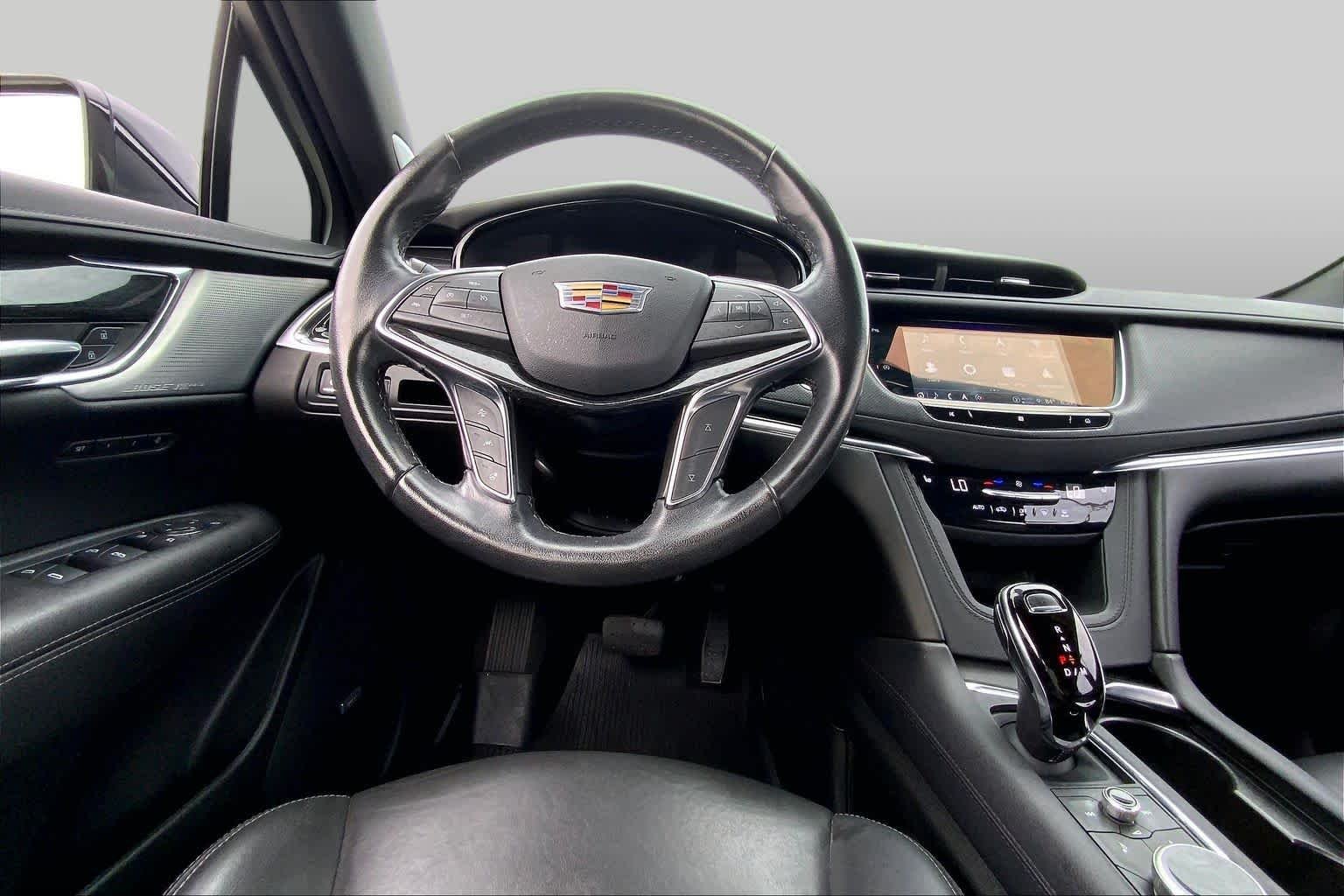 Pre-Owned 2021 Cadillac XT5 FWD Premium Luxury
