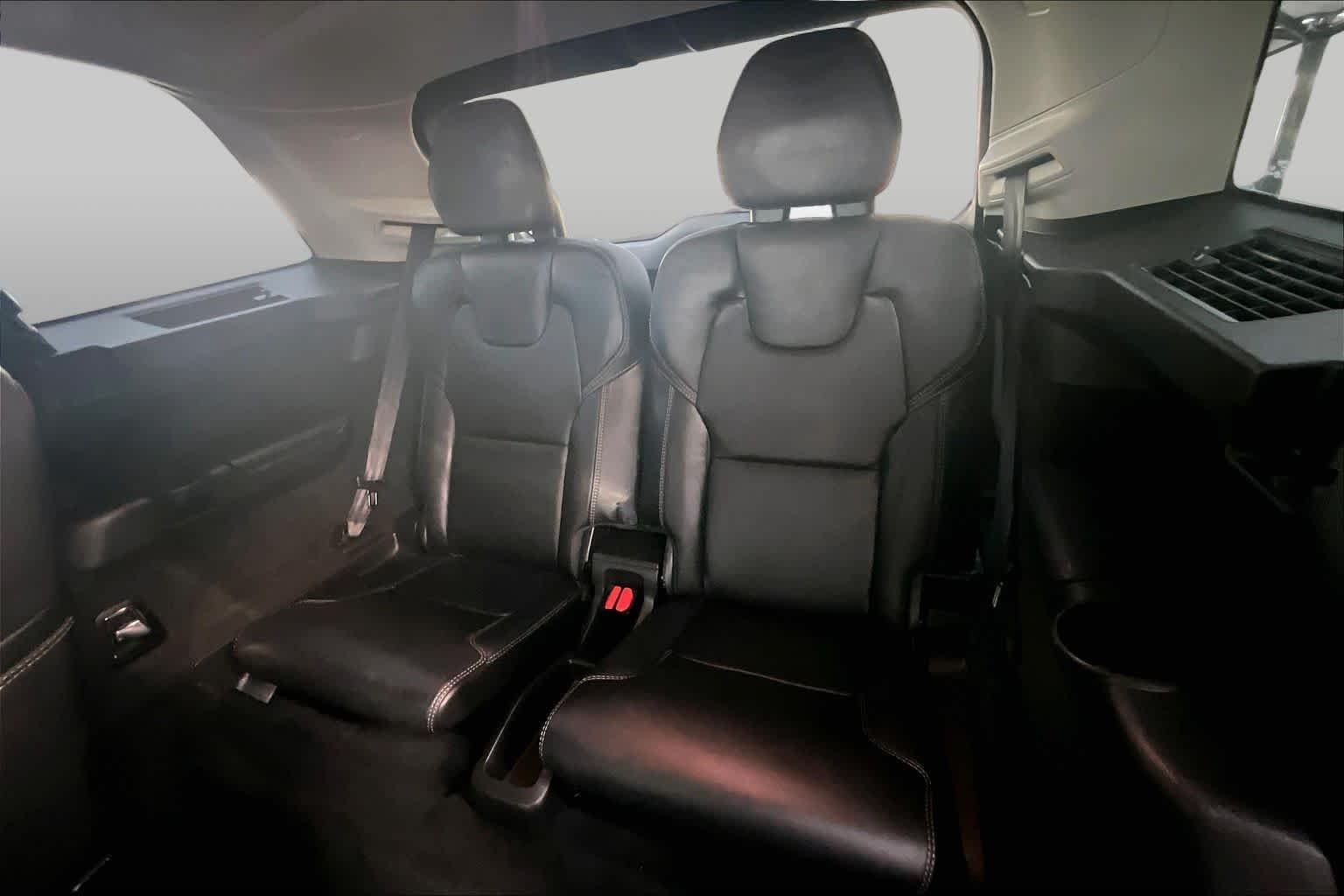 Used 2022 Denim Blue Metallic Volvo Inscription image 35