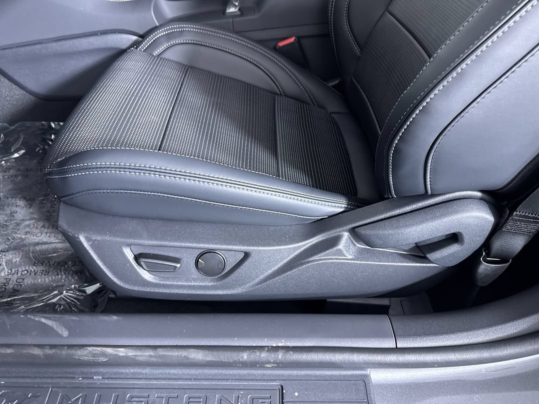 New 2026 Carbonized Gray Metallic Ford GT Premium image 13