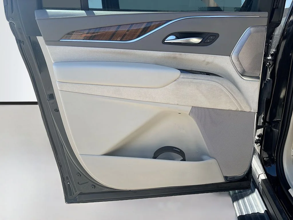 Used 2022 Black Cadillac Sport Platinum image 20