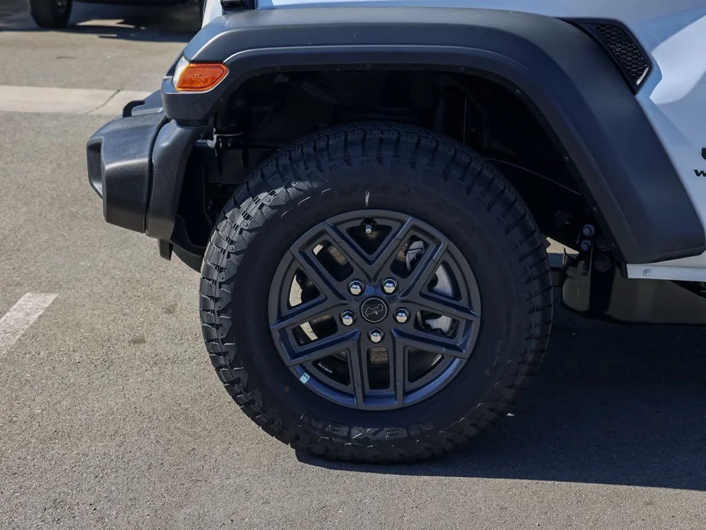 New 2026 Bright White Clear-Coat Exterior Paint Jeep Sport S image 10