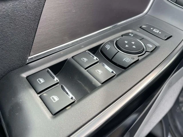 New 2026 Glacier Gray Metallic Tri-Coat Ford F-350® Platinum® image 18