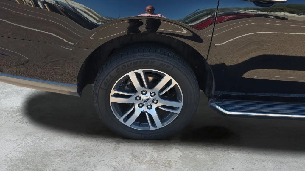 Used 2022 Black Ford Limited image 21