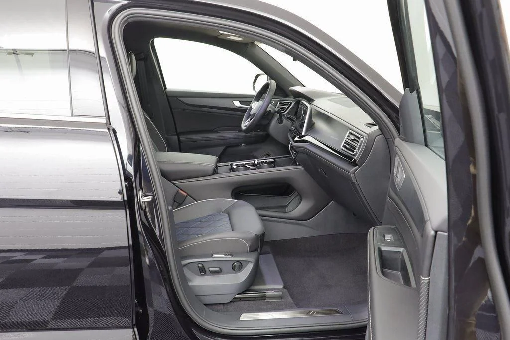 2026 Volkswagen Atlas Cross Sport SEL Premium R-LINE - Photo 21