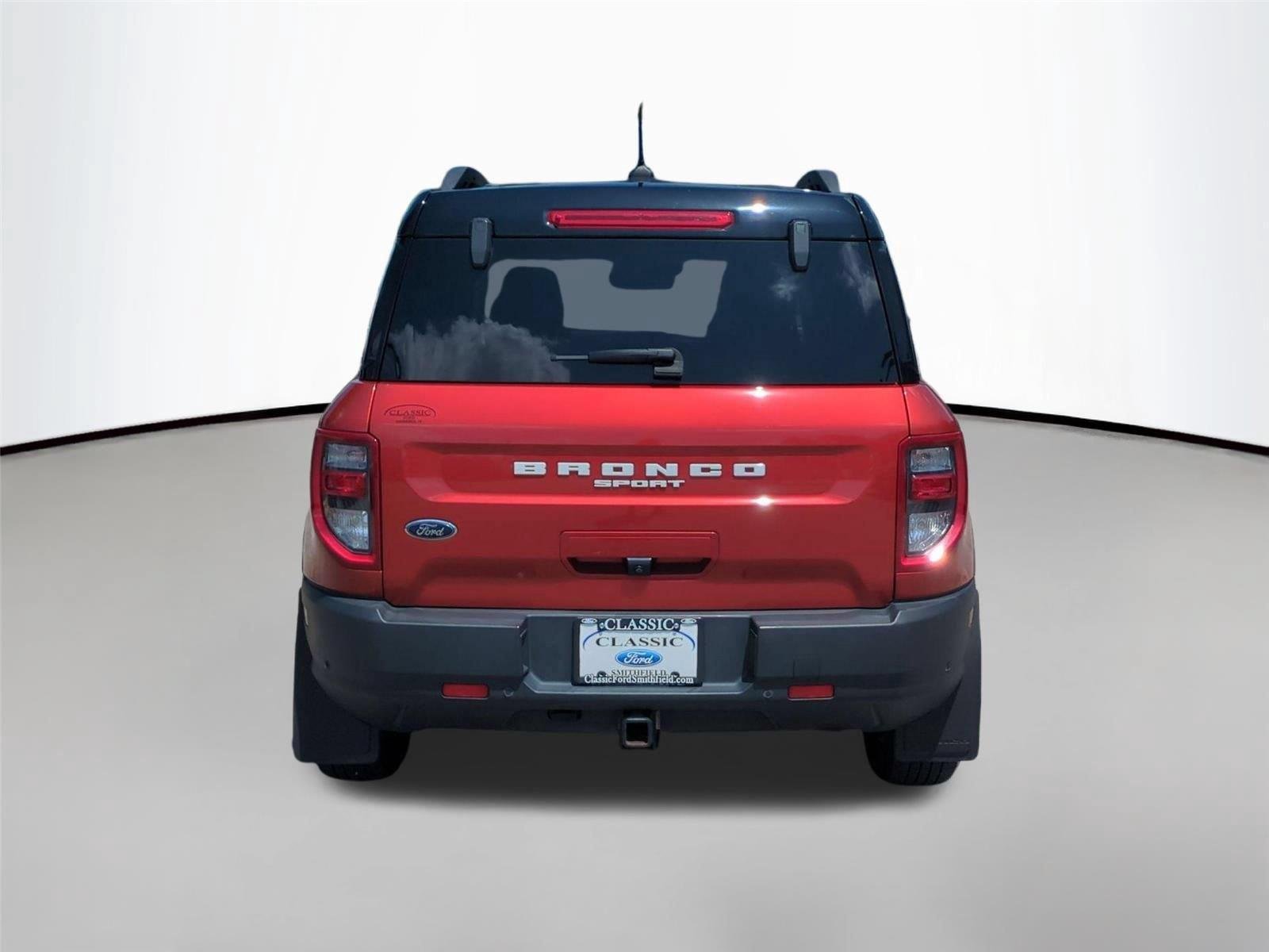 Used 2022 Hot Pepper Red Metallic Tinted Clearcoat Ford Outer Banks image 4