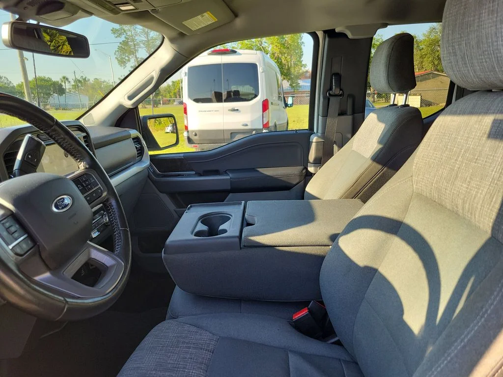 Used 2022 Oxford White Ford XLT image 13