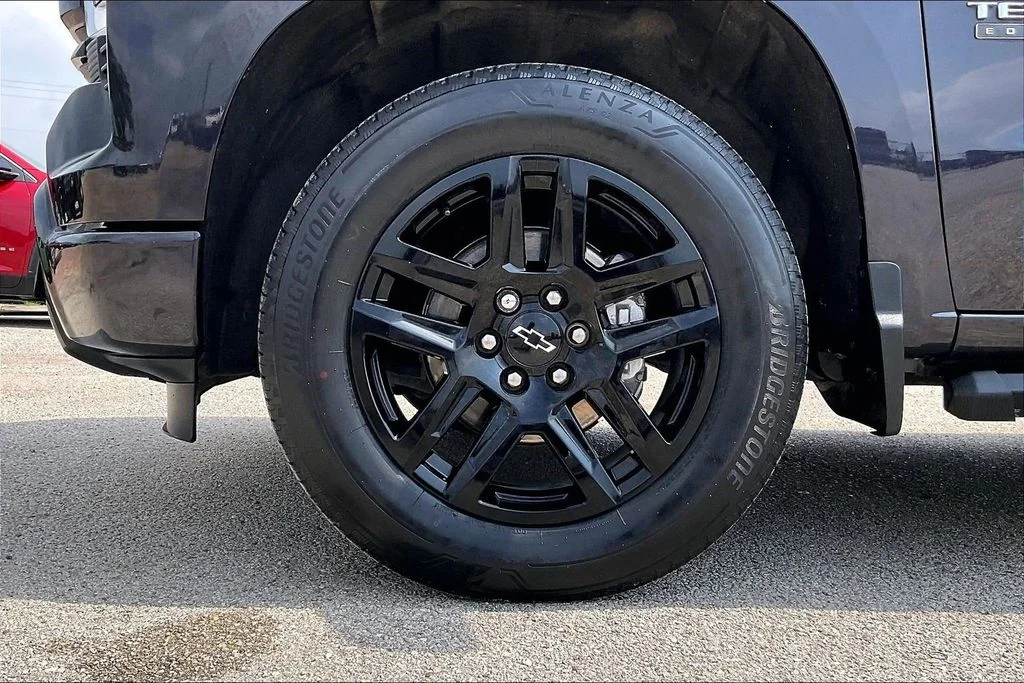 Used 2022 Gray Chevrolet RST image 35