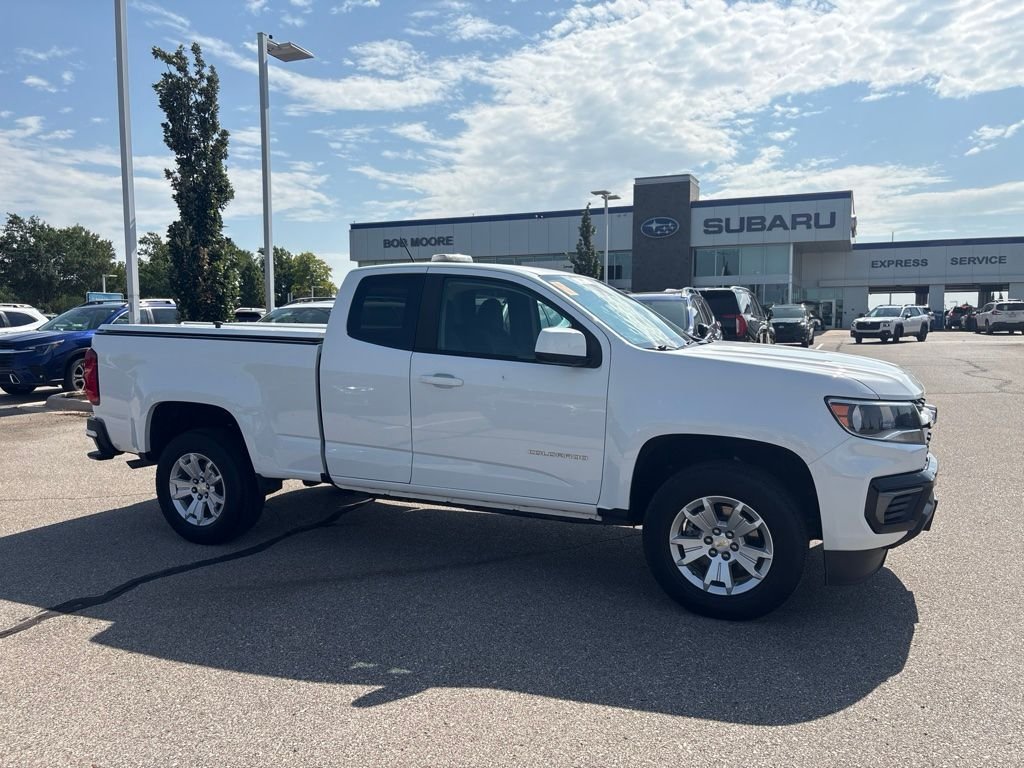 Used 2022 White Chevrolet LT image 1