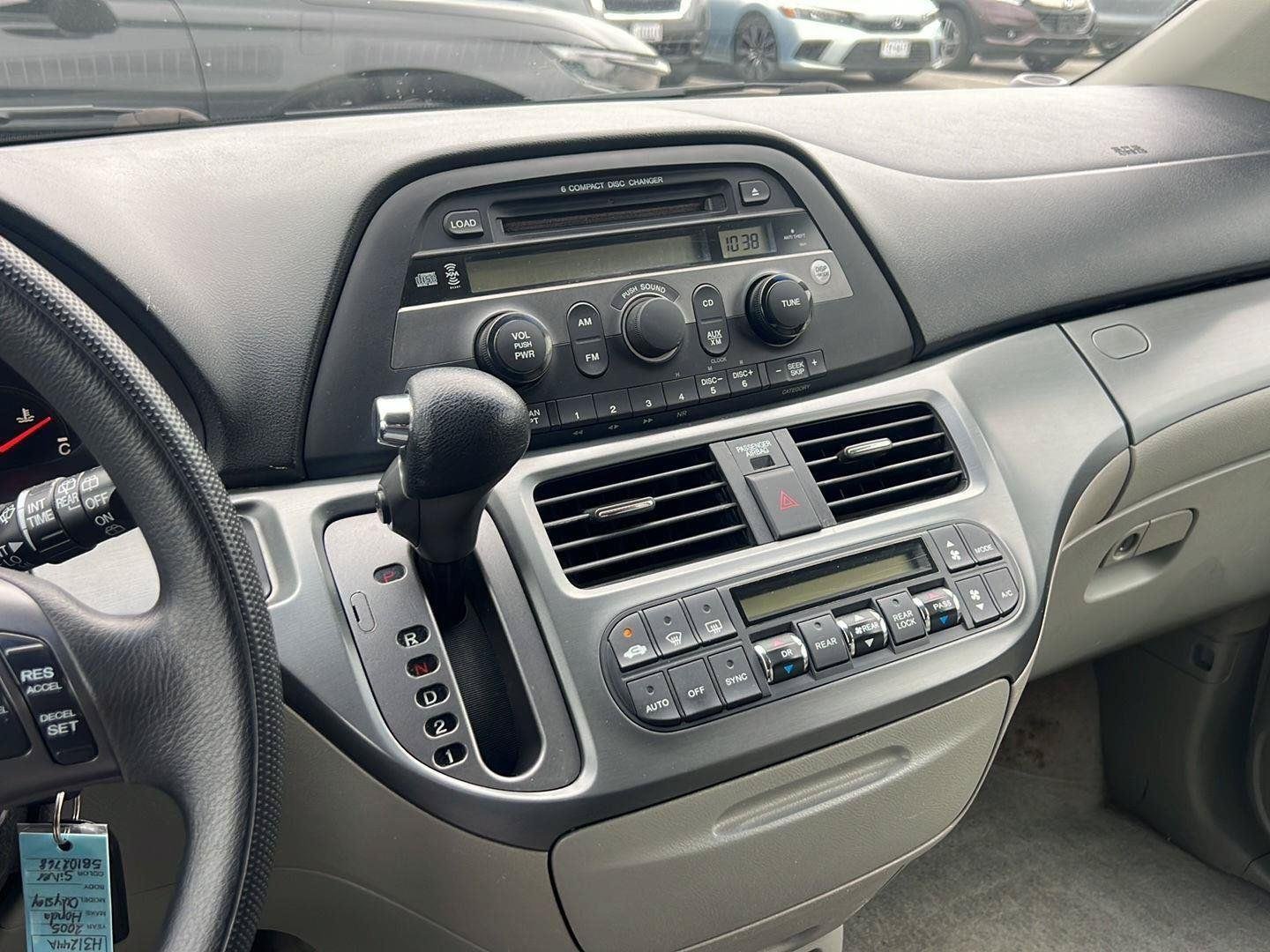 Used 2005  Honda EX-L image 13