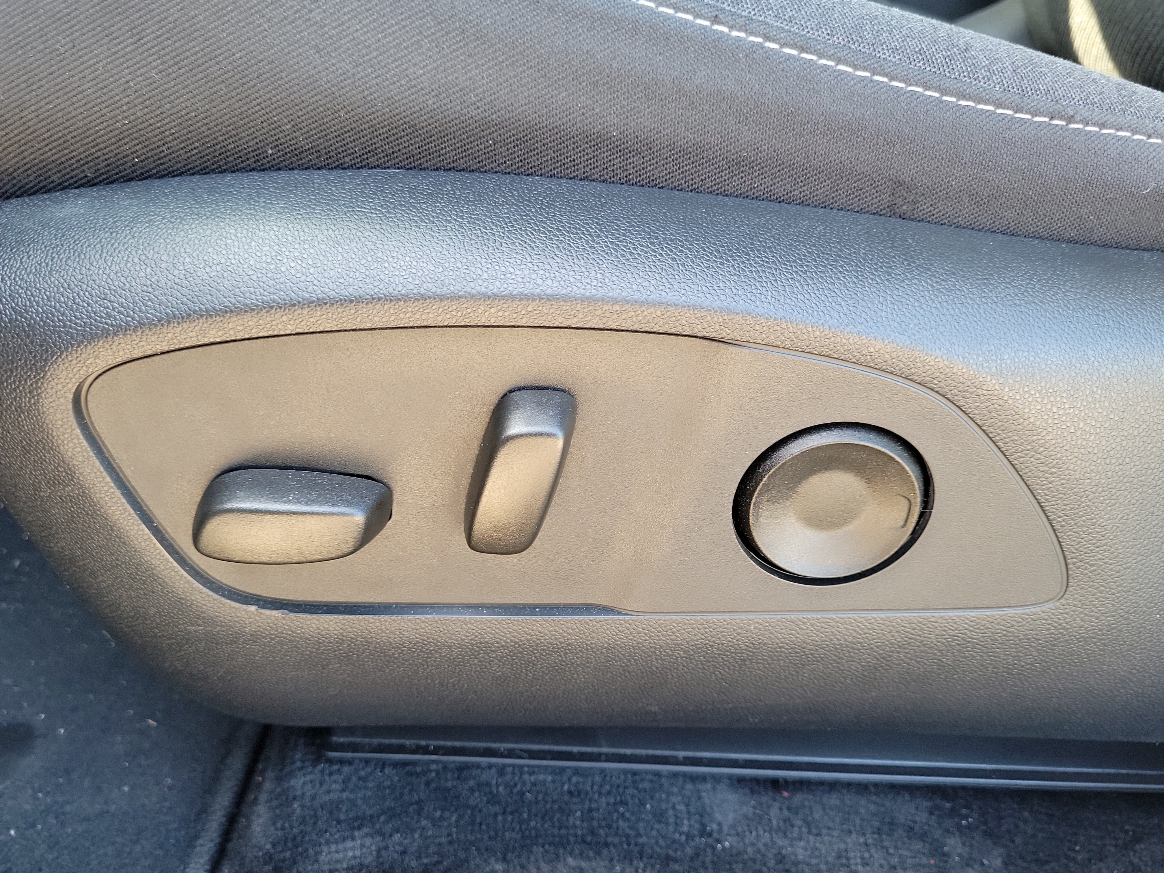 Used 2025  Honda EX image 22