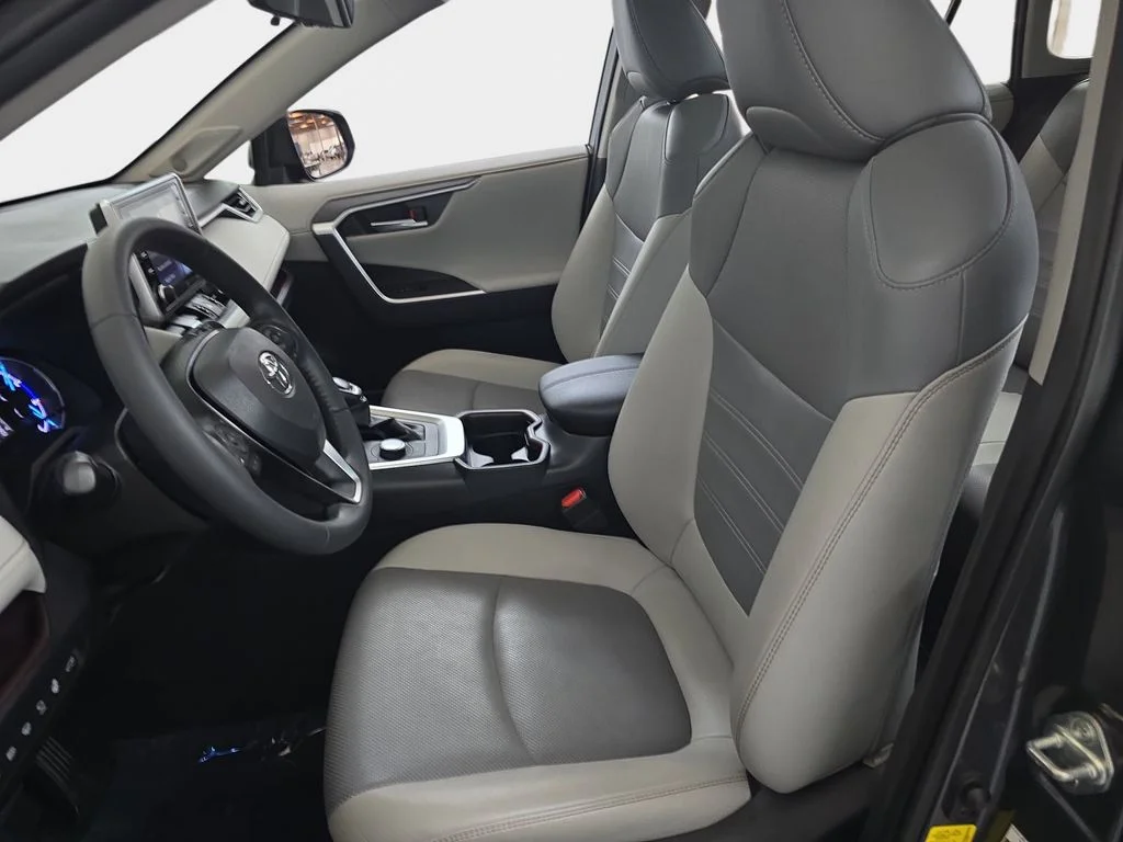 Used 2020 Gray Toyota Limited image 18