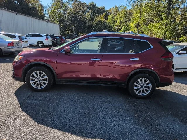 Used 2017 Red Nissan SV image 4