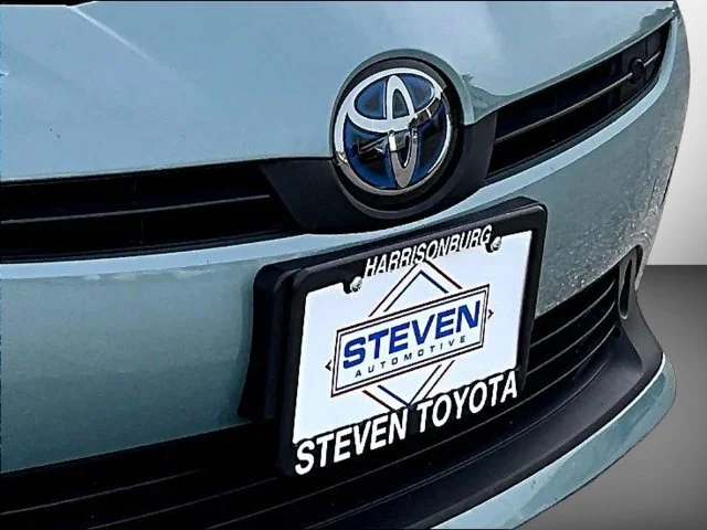 Used 2019 Beige Toyota XLE AWD-e image 37