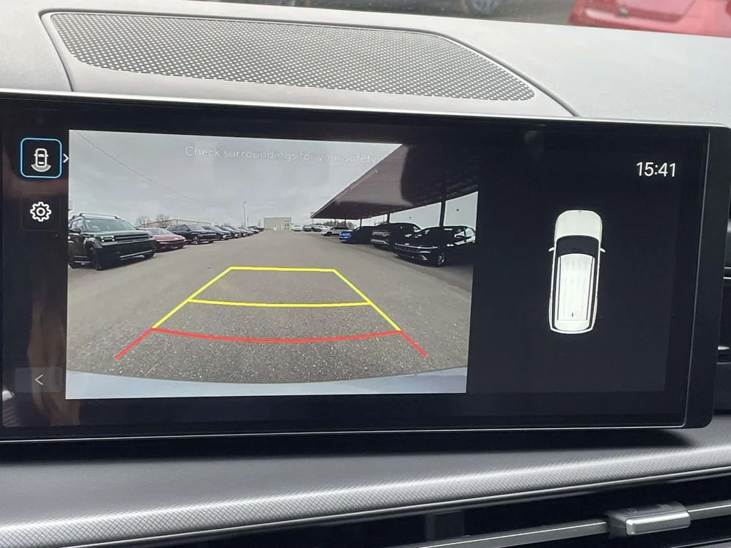 New 2026 Silver Hyundai SE image 28