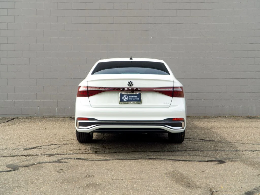 Used 2025 Opal White Pearl Volkswagen 1.5T SEL image 6