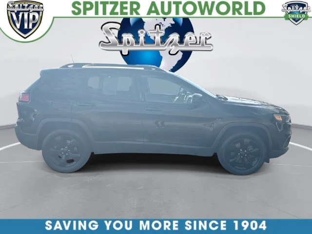 Used 2020 Black Jeep Latitude Plus image 11